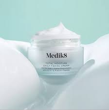 Total moisture daily facial cream medik8
